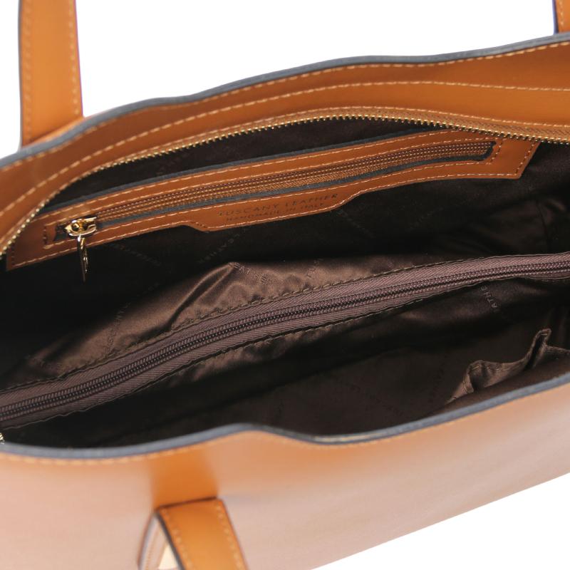 Γυναικεία τσάντα δερμάτινη tl141412   Κονιάκ   Εσωτερικό