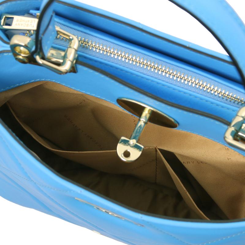Γυναικεία τσάντα δερμάτινη - TL142132 - Μπλε ανοιχτό - Εσωτερικό - Τσέπες