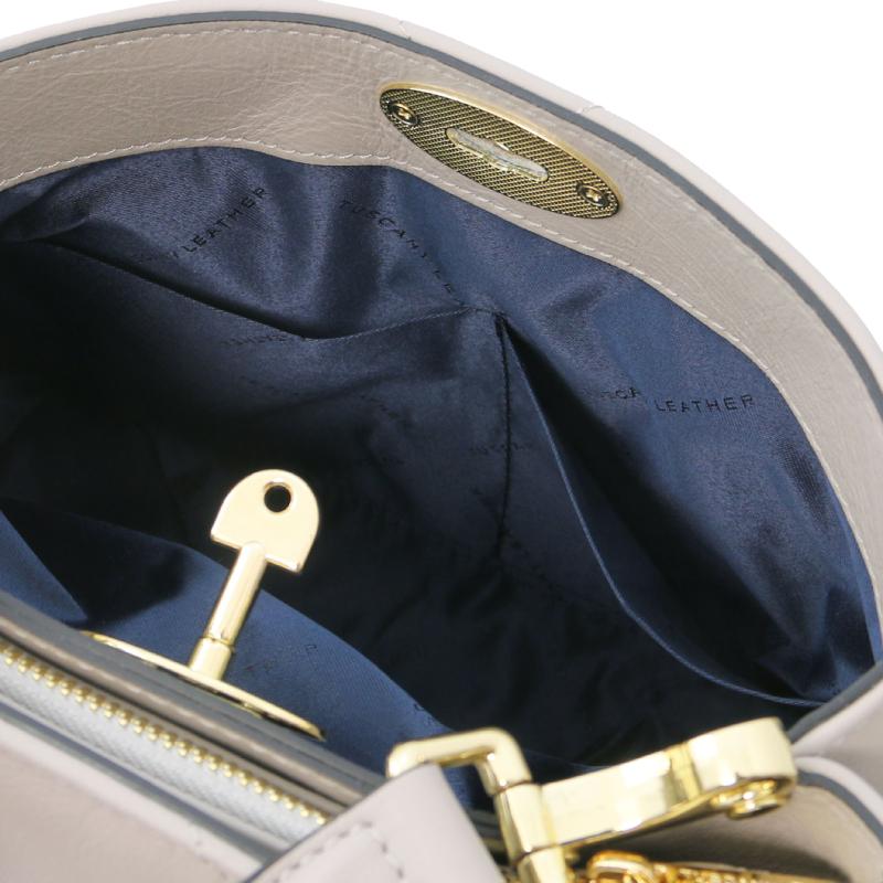 Γυναικεία τσάντα δερμάτινη   tl142132   Γκρι ανοιχτό   Εσωτερικό   Θήκες